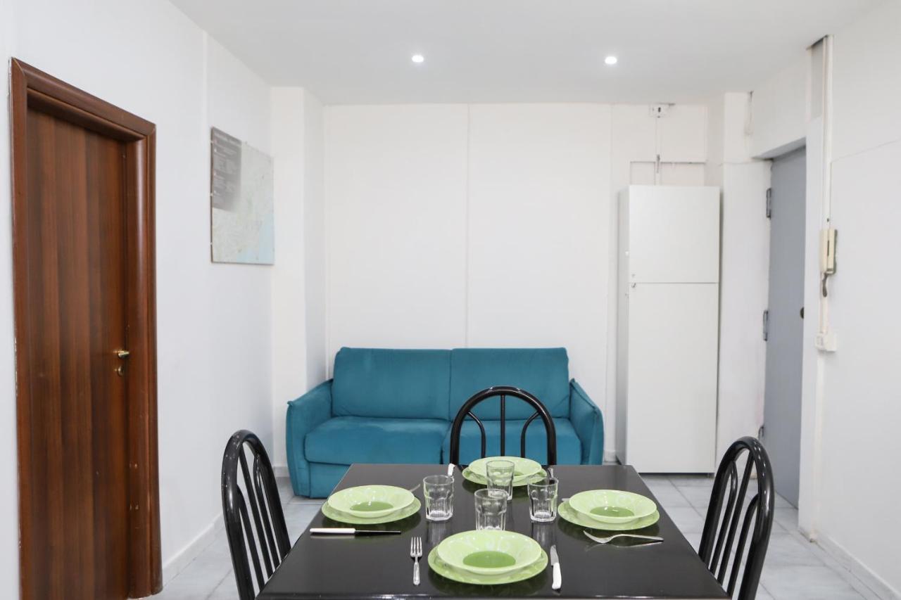 Napoli Centrale Budget Apartment Ngoại thất bức ảnh